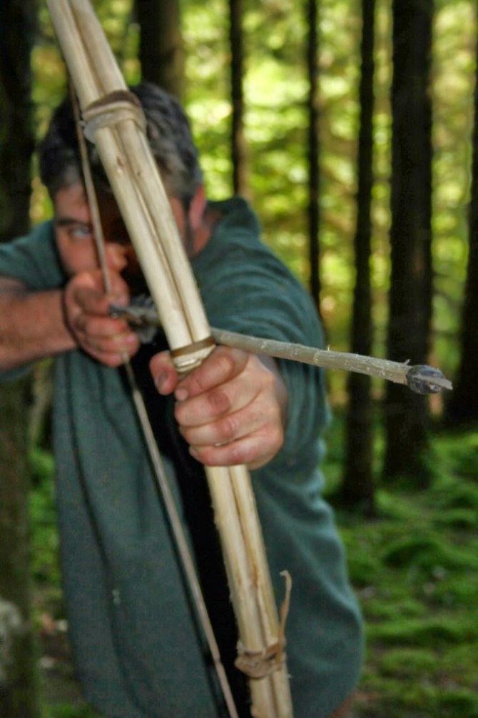FU7yor DTCI - Делаем охотничий лук для выживания в лесу